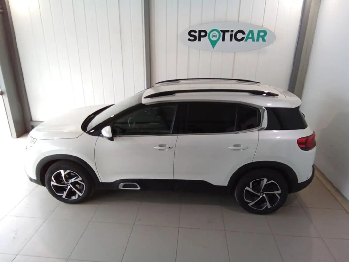 Citroen C5 Aircross PureTech 130 S&S Feel Wit - 2