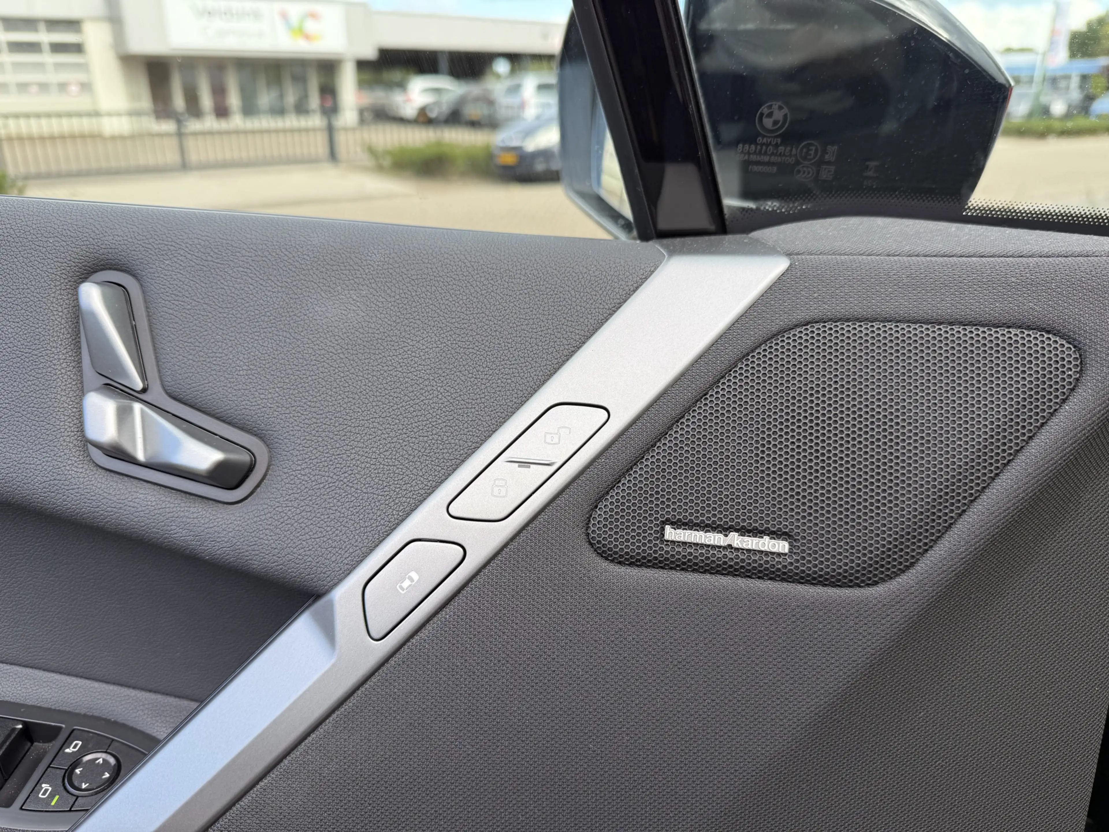 BMW iX xDrive40 Exec. Panoramadak Head-Up 21" Org. Nederl — photo 14
