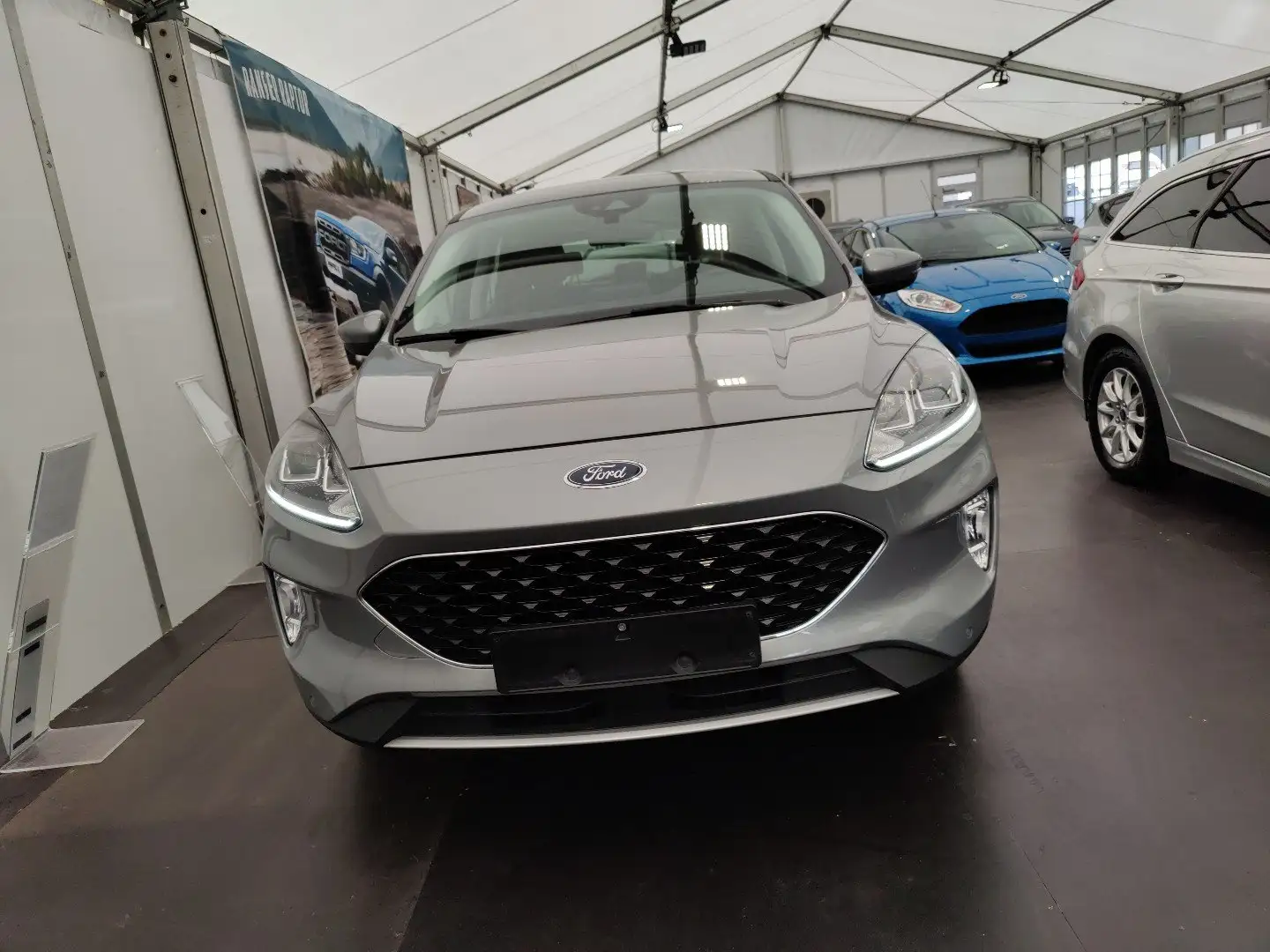 Ford Kuga EcoBoost FWD Titanium Gris - 2