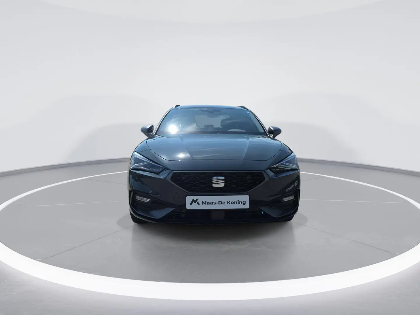 SEAT Leon e-Hybrid Sportstourer FR Business 1.5 TSI eHybrid 150kW / 2 Blau - 2