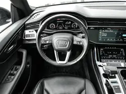 Audi Q8 снимка Audi Q8