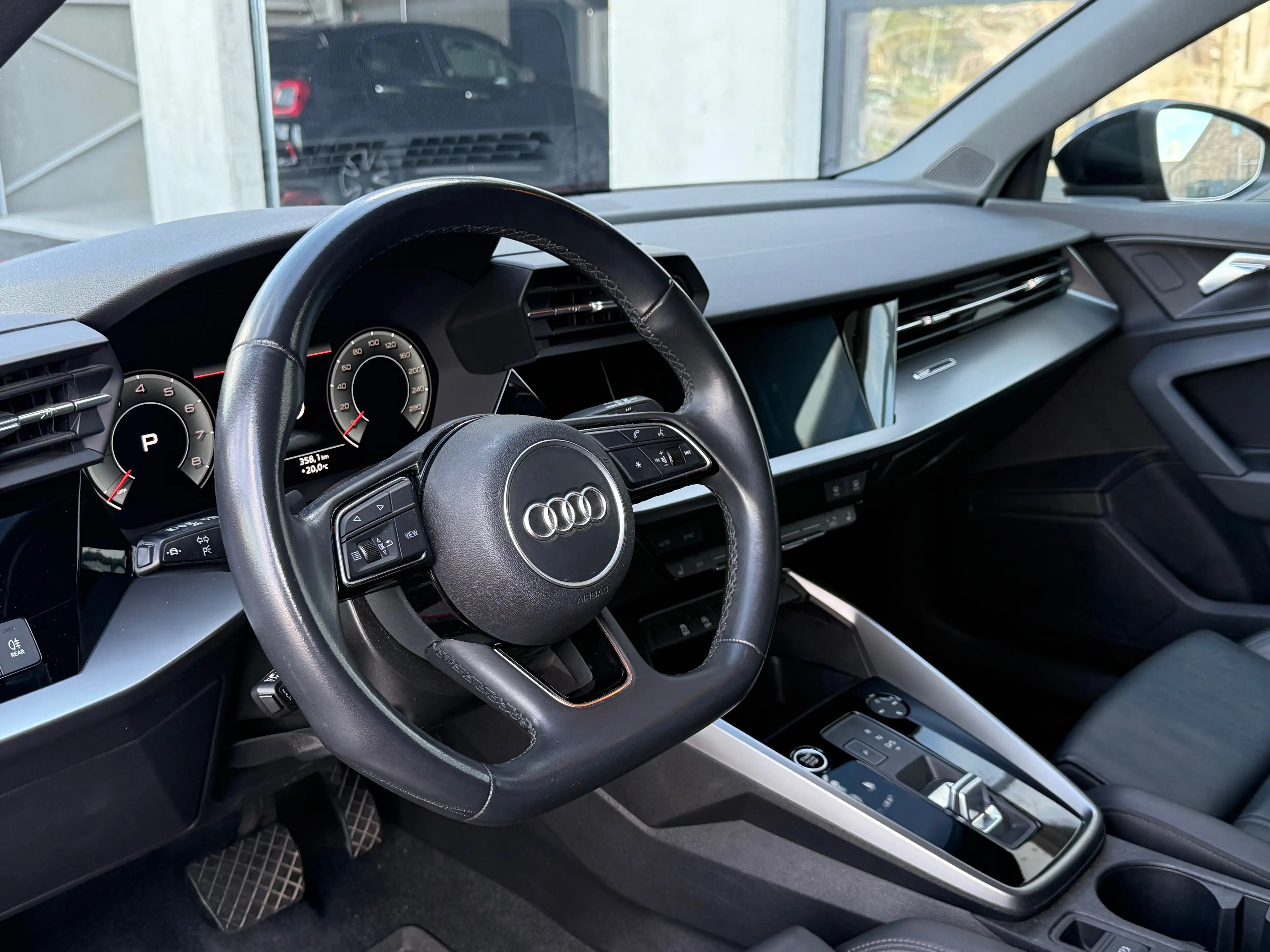 Audi A3 A3 Sportback 30 TFSI S line S tronic — photo 5