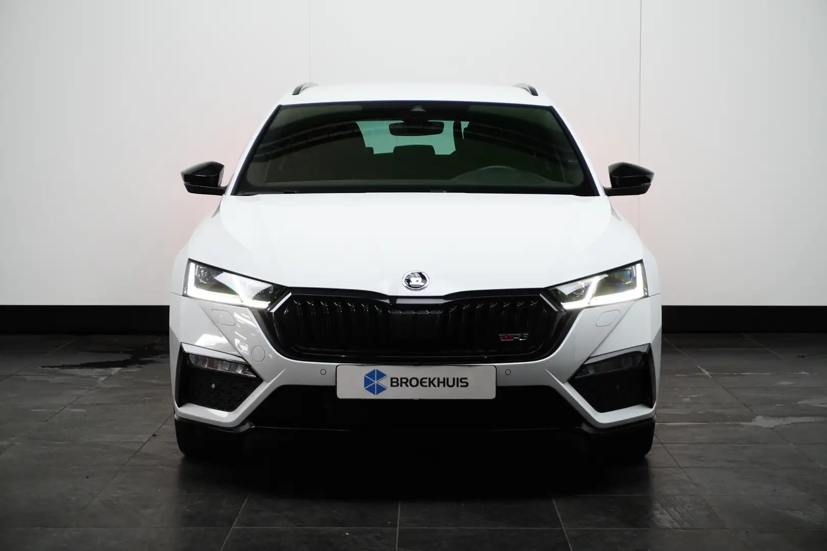Skoda Octavia Combi 1.4 TSI RS iV PHEV 245PK Business TREKHAAK | Wit - 2