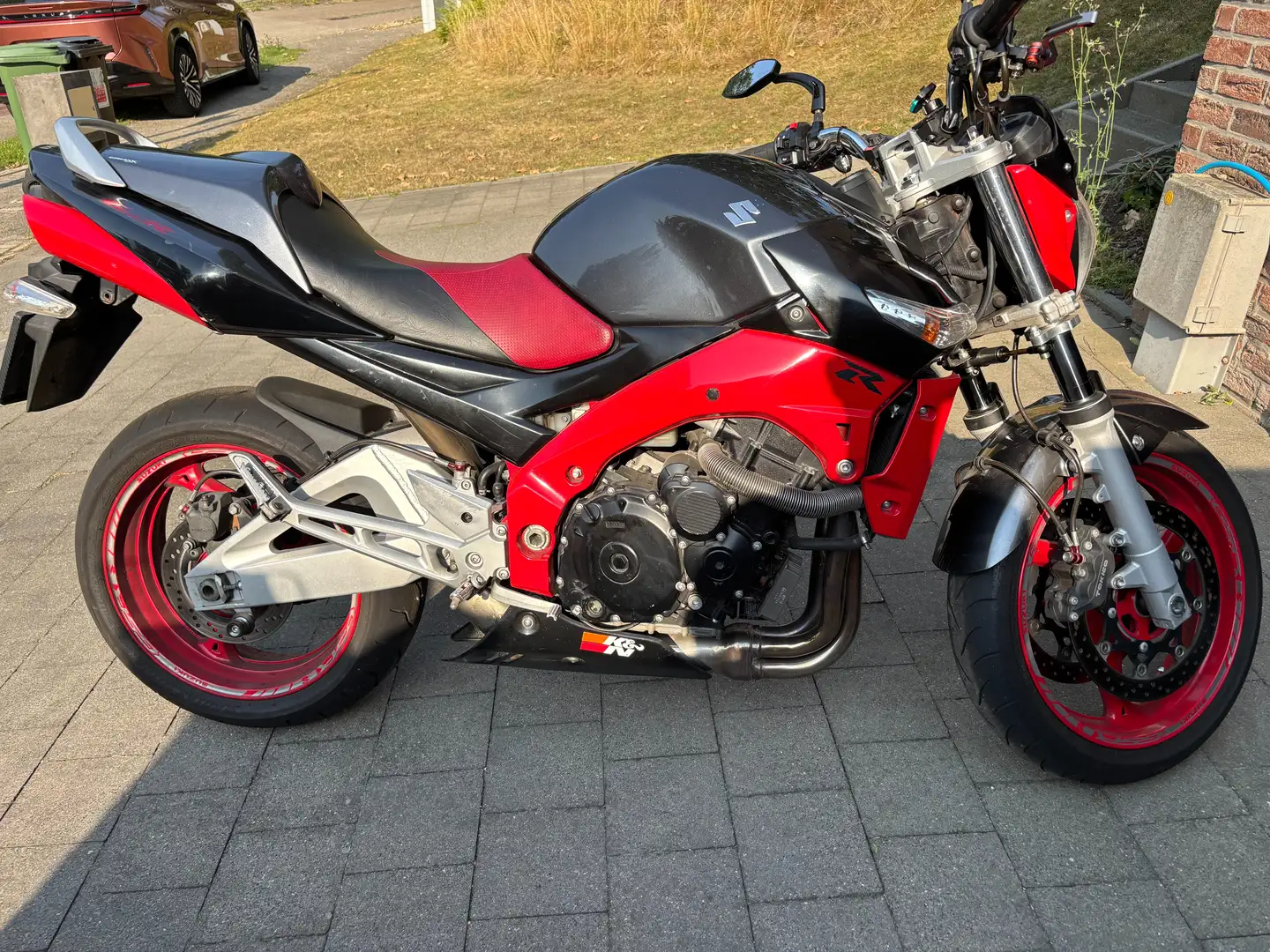 Suzuki GSR 600 Zwart - 2