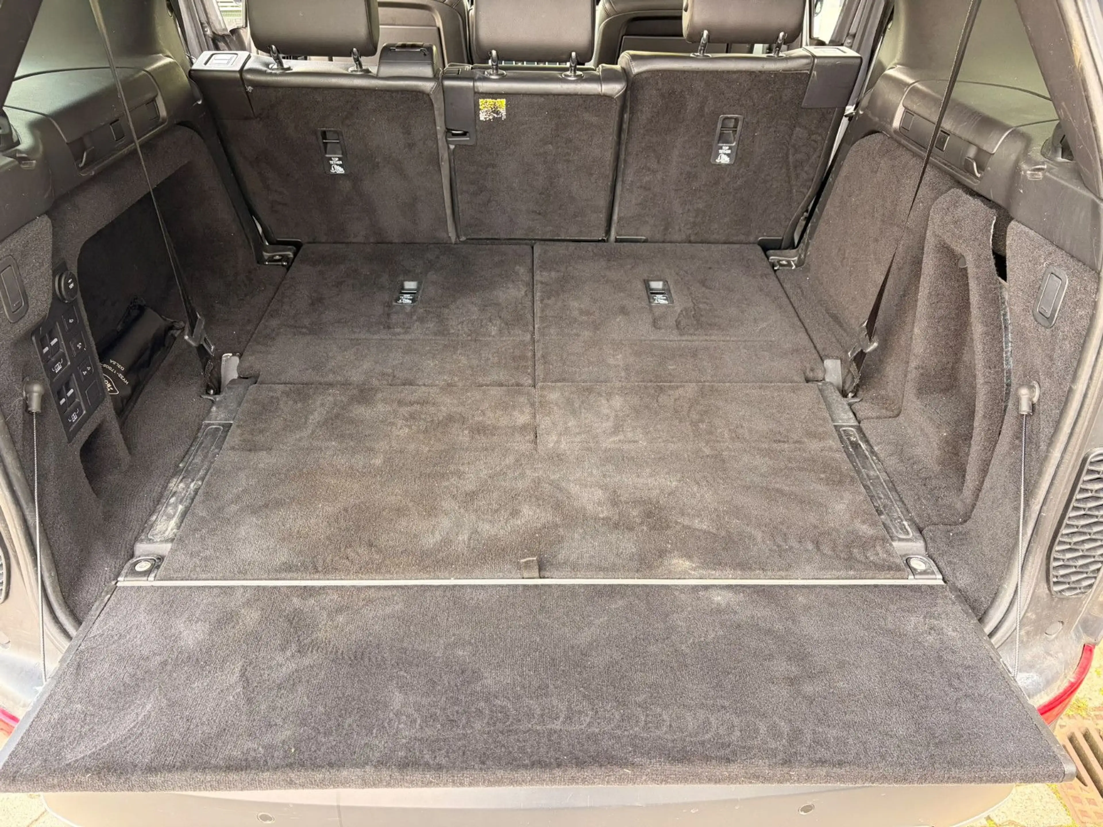 Land Rover Discovery 5 HSE SD4 — photo 12