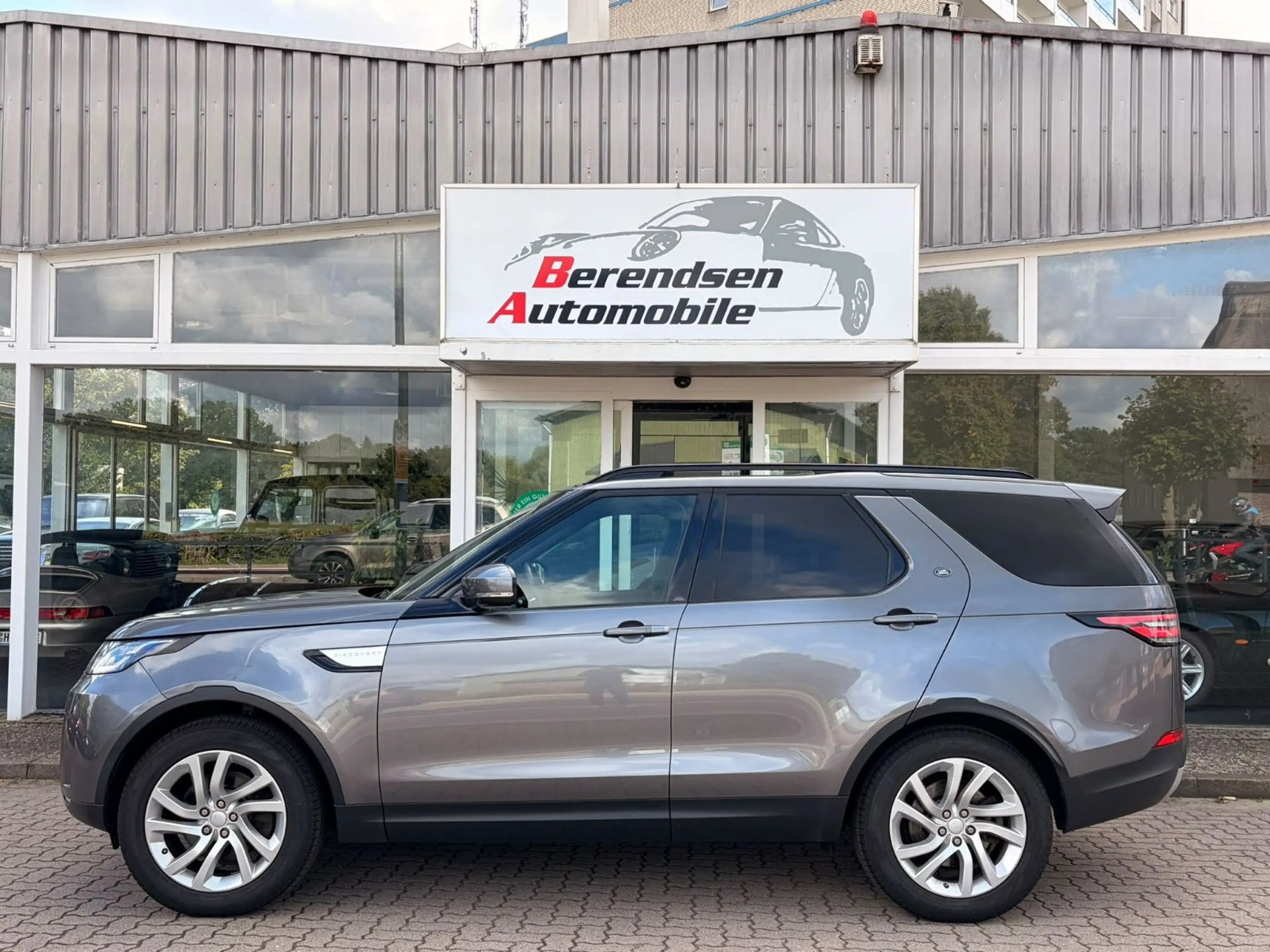 Land Rover Discovery 5 HSE SD4 — photo 2