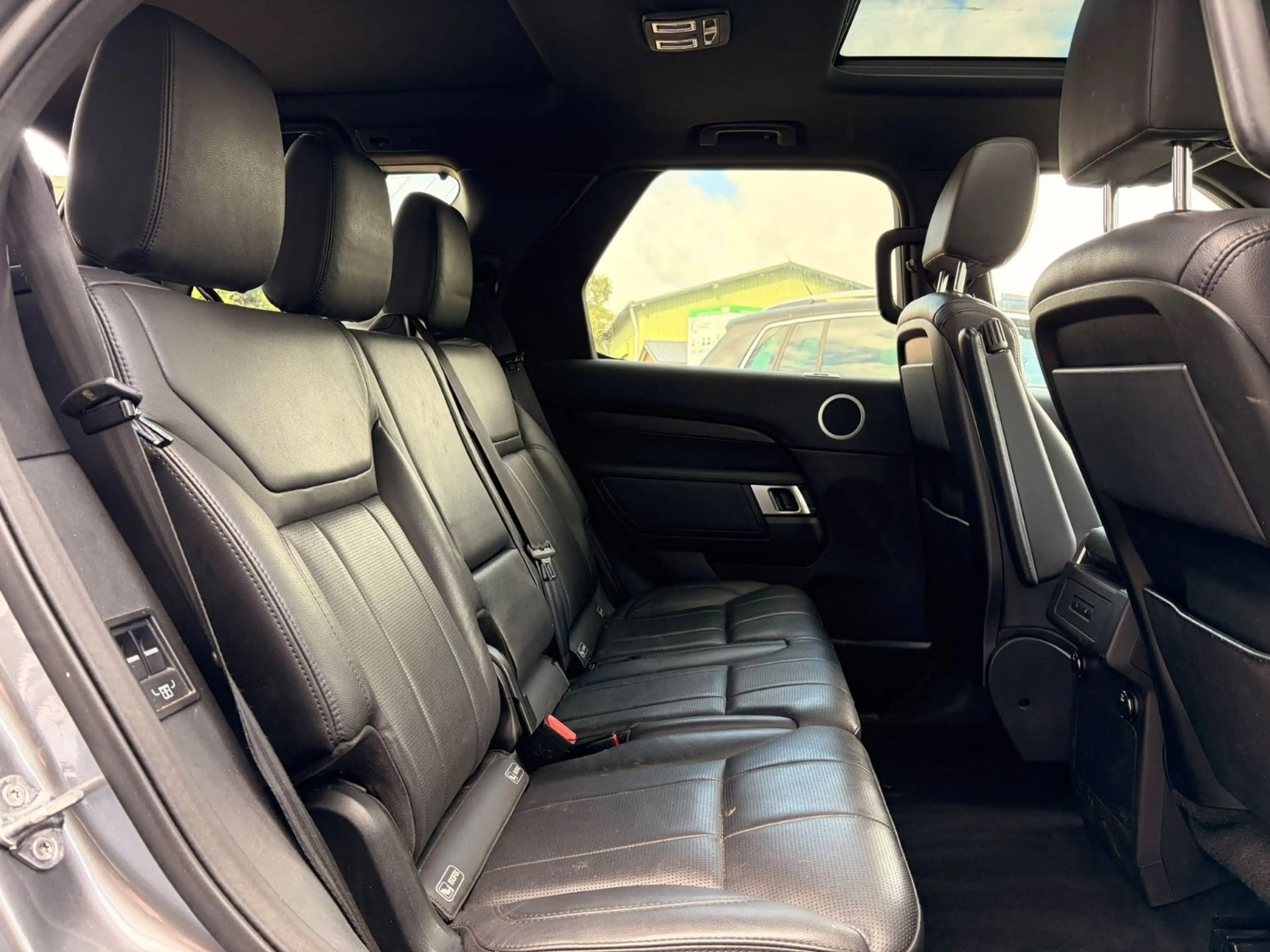 Land Rover Discovery 5 HSE SD4 — photo 9