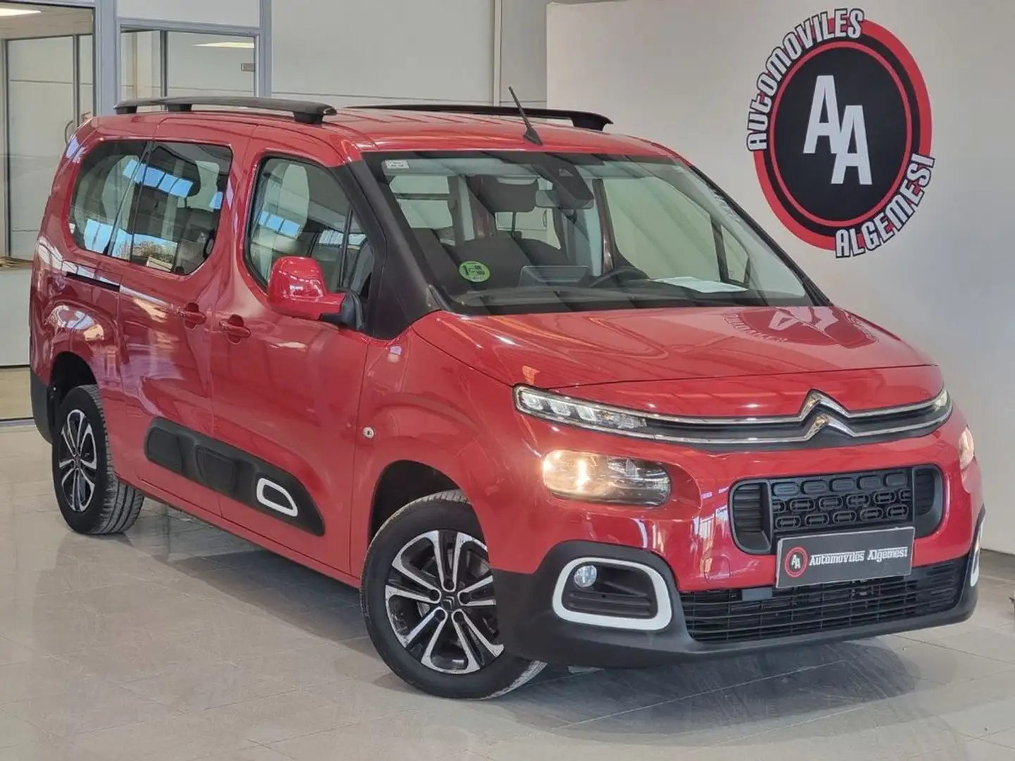 Citroen Berlingo Talla XL BlueHDi 100 SS SHINE Rot - 1