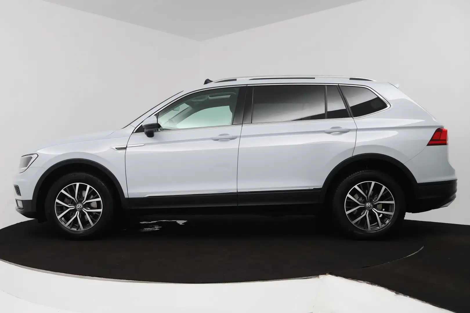 Volkswagen Tiguan Allspace 1.4 TSI Comfortline Business 7p (PANORAMADAK, STOE Wit - 2
