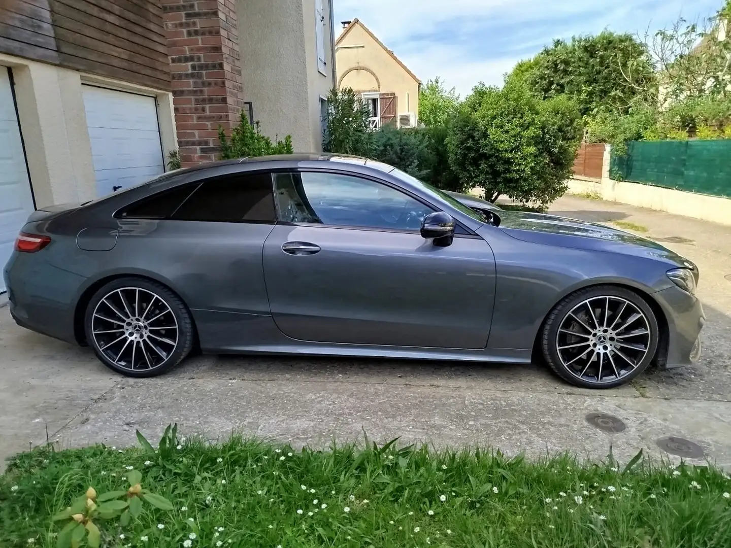 Mercedes-Benz E 220 Classe E Coupé 220 d 9G-Tronic Sportline Gris - 2