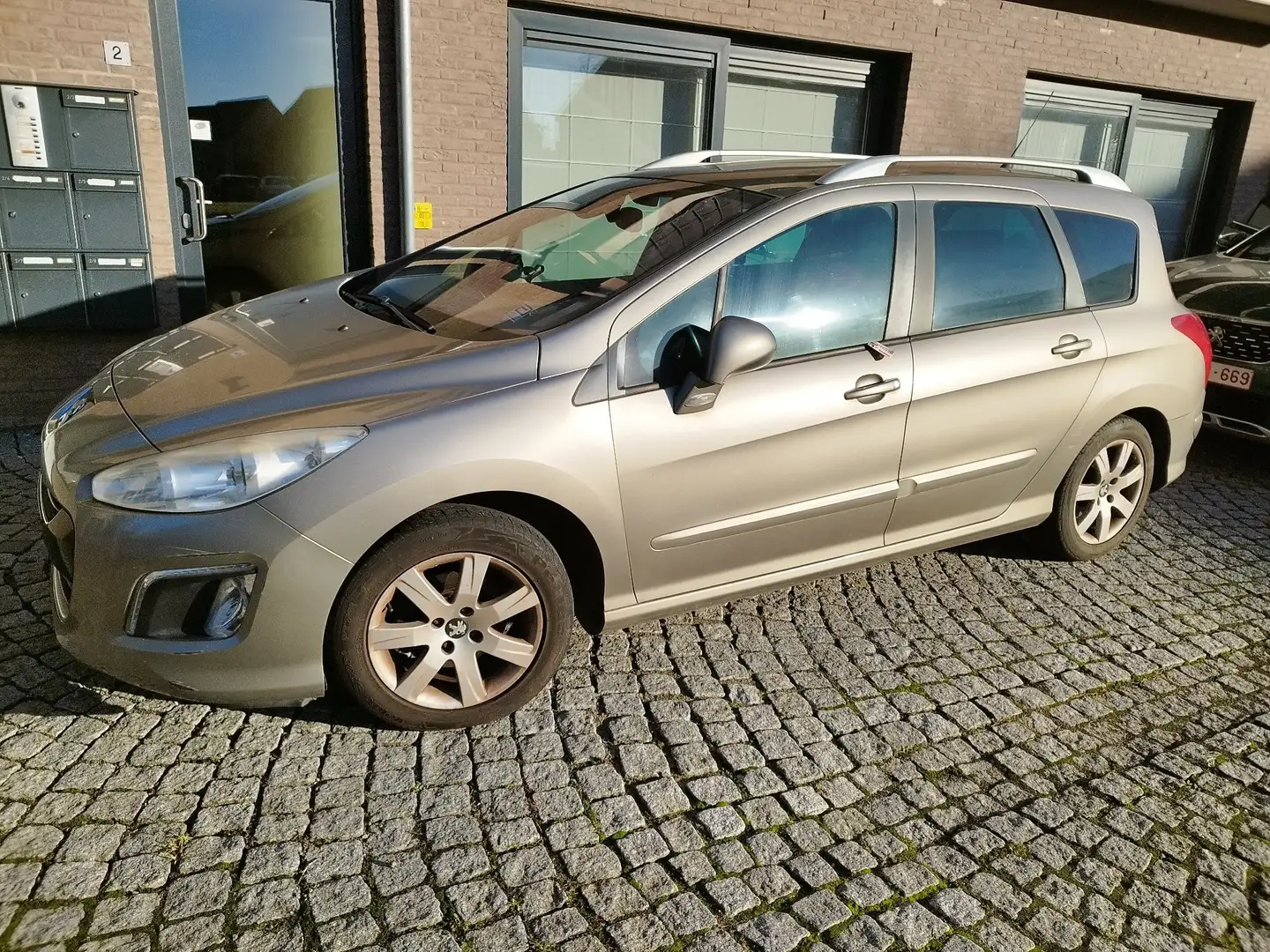 Peugeot 308 SW HDi FAP (90) 92 Access Bronce - 2
