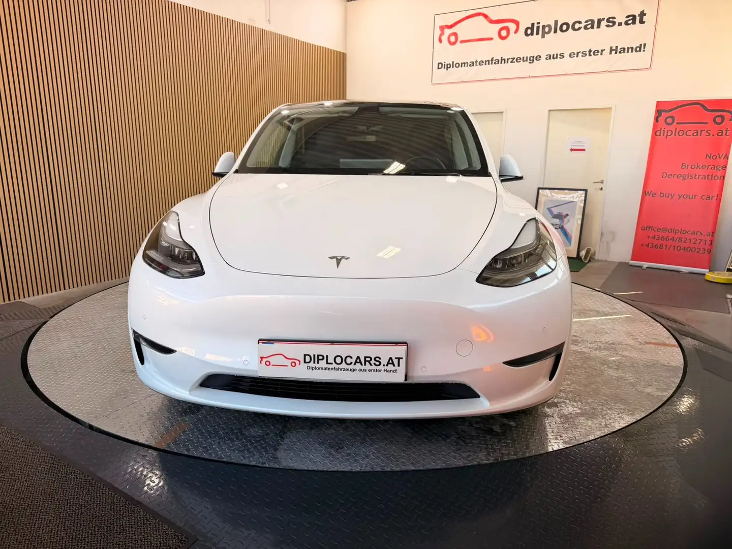 Tesla Model Y Model Y Long Range AWD 75kWh Weiß - 2
