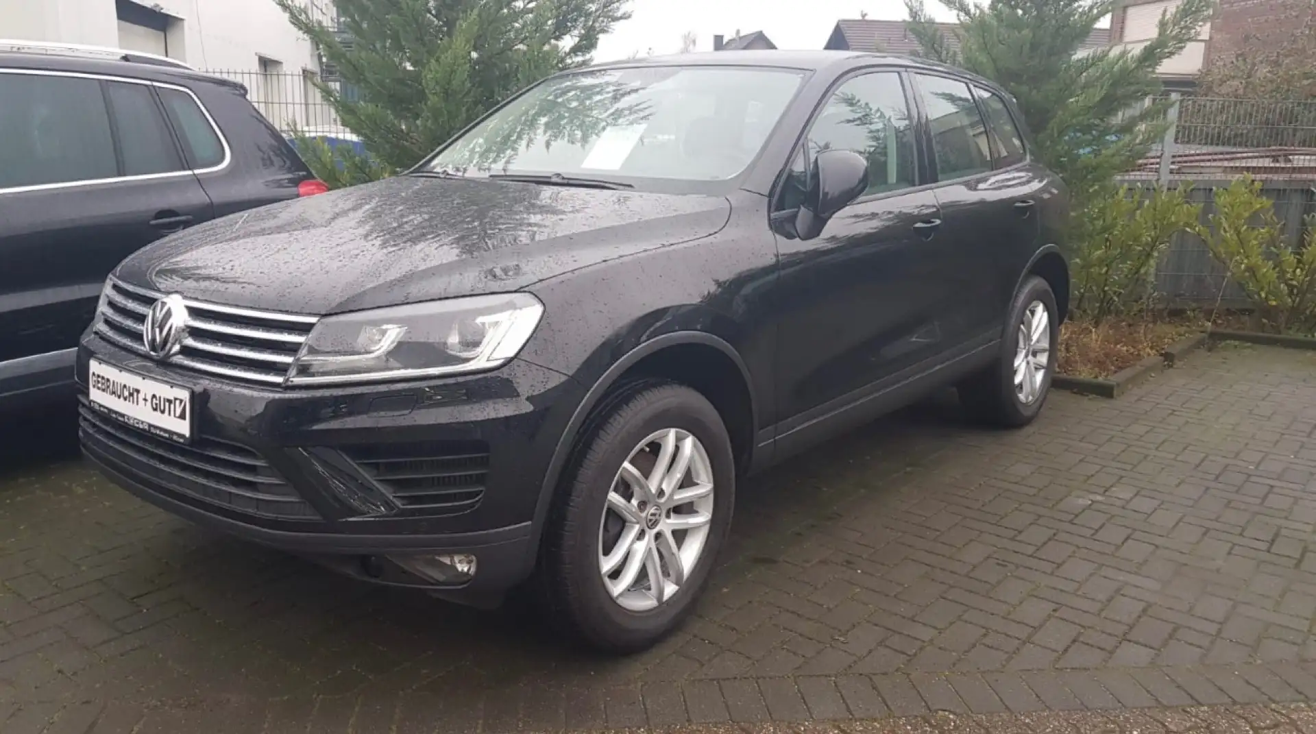 Volkswagen Touareg 3.0 V6 TDI SCR Blue Motion DPF Automatik Schwarz - 2