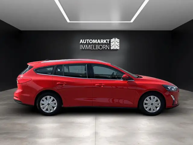 Ford Focus view 7