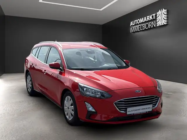 Ford Focus view 2