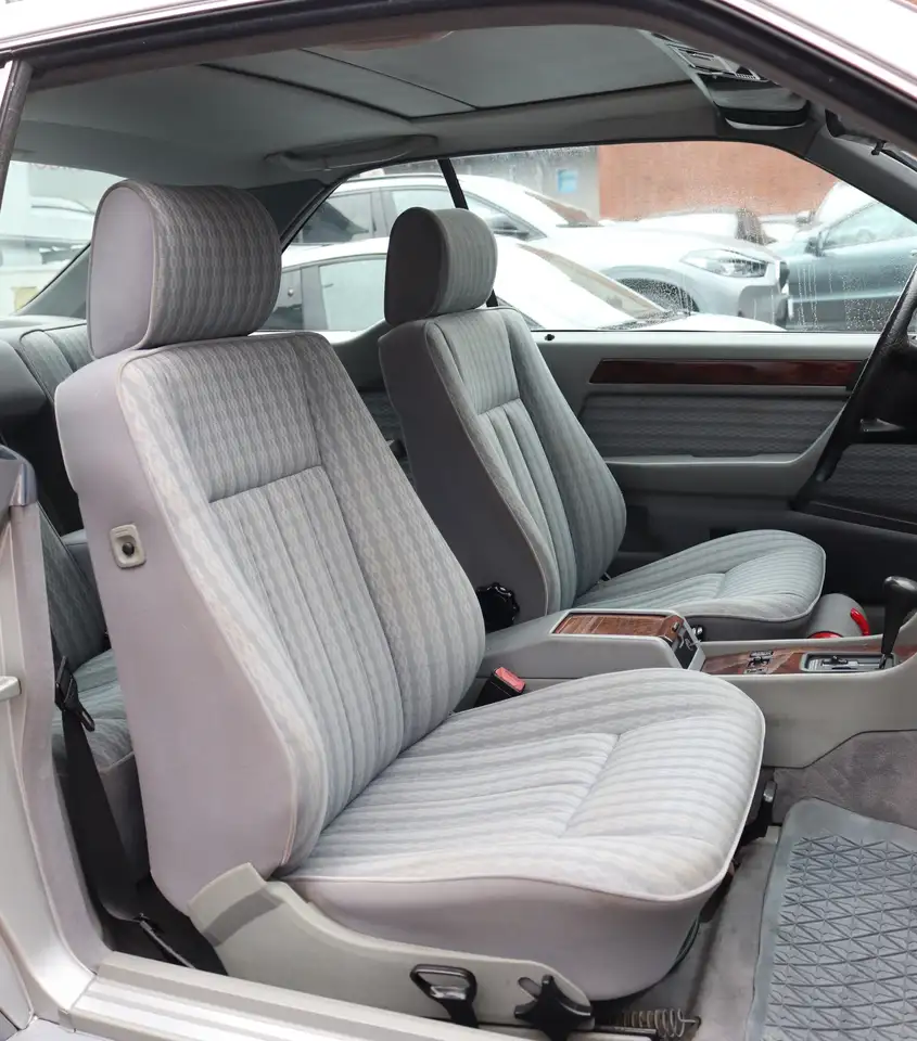 Mercedes-Benz CE 230 Coupé OLDTIMER 1.HAND*TOP ZUSTAND*H-KENNZ, foto 10