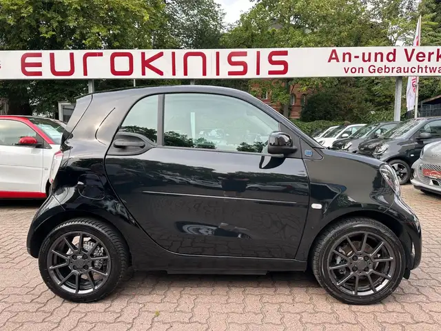 smart forTwo fortwo EQ 60kW*EXCL*PANO*NAVI*JBL*PTS*KAM*22kW*