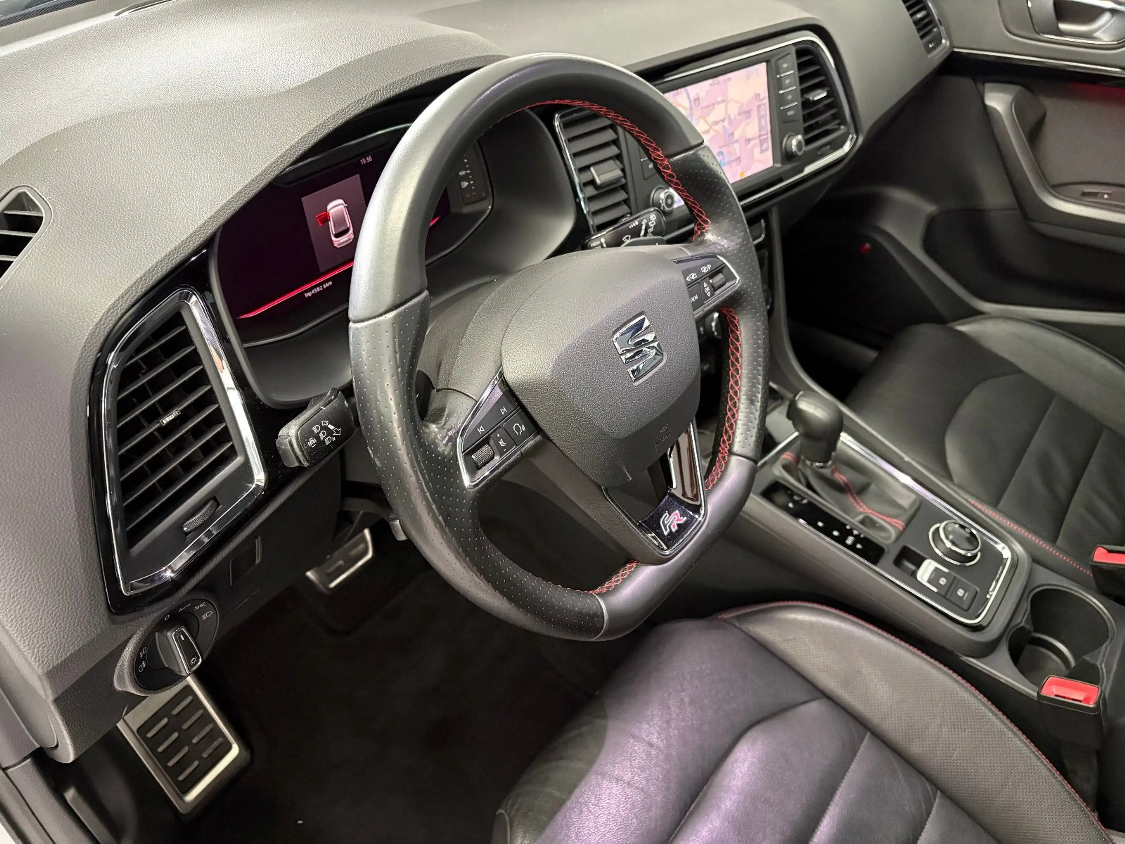 SEAT Ateca 2.0 TDI FR Navi/Leder/Pano/LED — photo 9