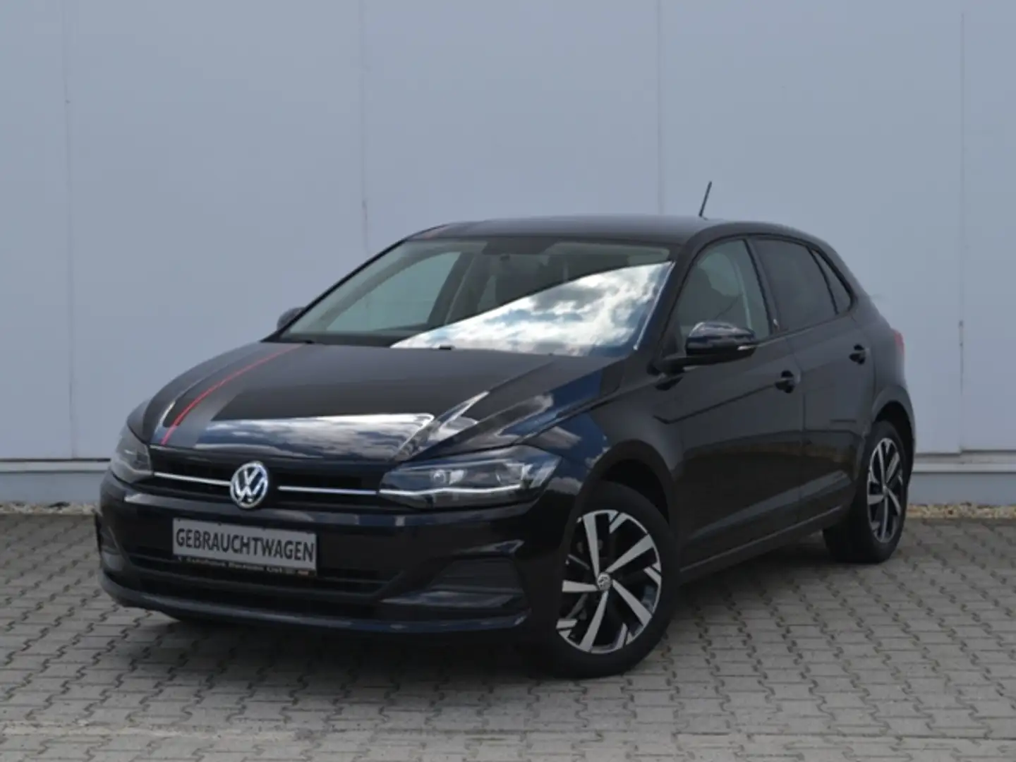 Volkswagen Polo 1.0 TSI 95 PS Beats AHK/LED/NAVI/BEATS-SOUND/16-Z Schwarz - 2