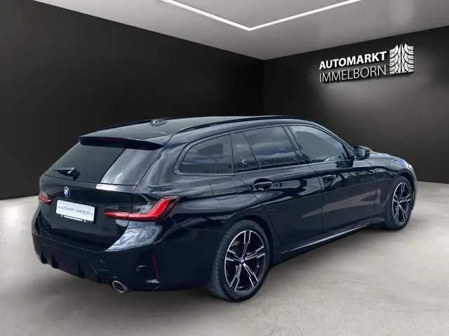 BMW 3 Series view 4