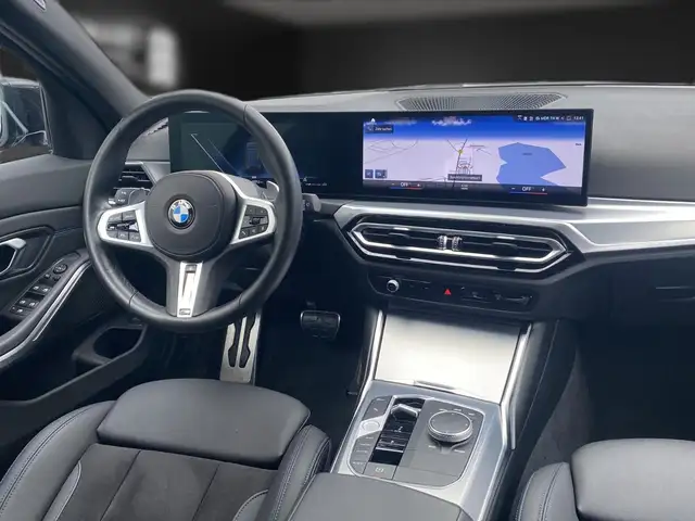 BMW 3 Series view 9