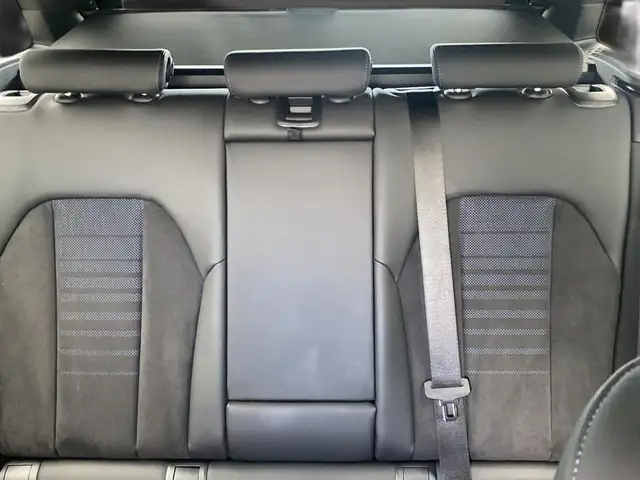 BMW 3 Series view 13