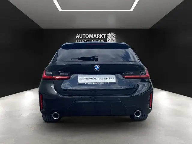 BMW 3 Series view 6