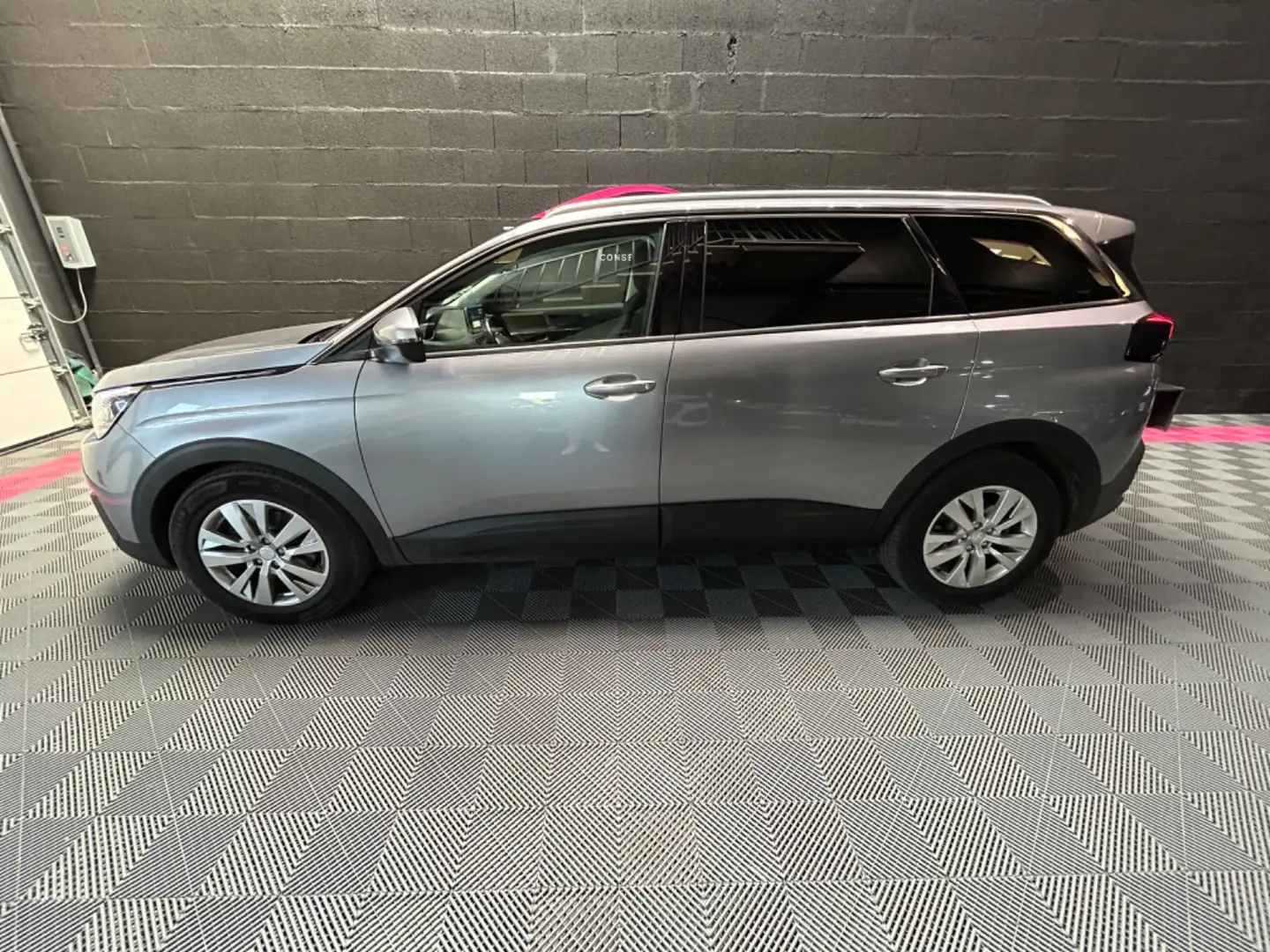 Peugeot 5008 Allure Grijs - 2