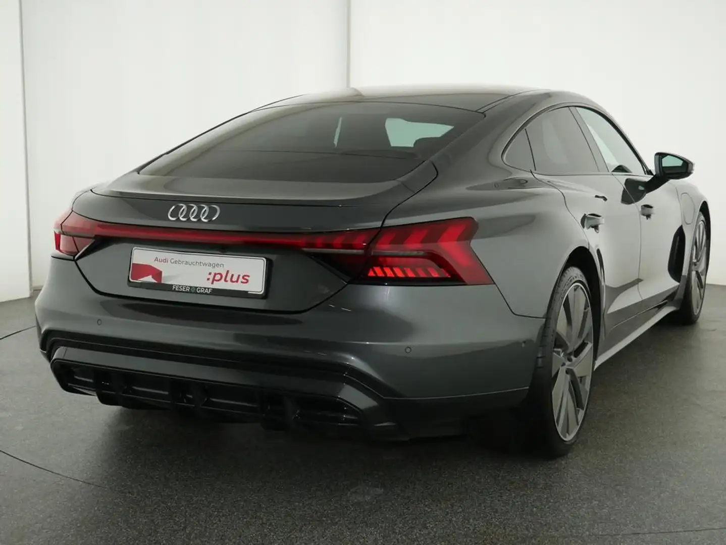 Audi e-tron GT quattro Panorama/ Navi Plus/ DAB Grau - 2