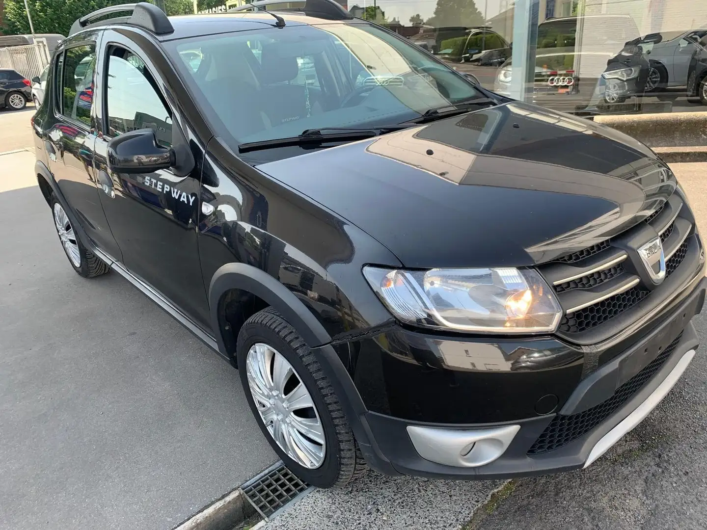 Dacia Sandero Stepway 1.5 dCi Schwarz - 1