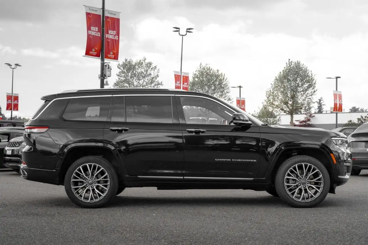 Jeep Grand Cherokee снимка Jeep Grand Cherokee