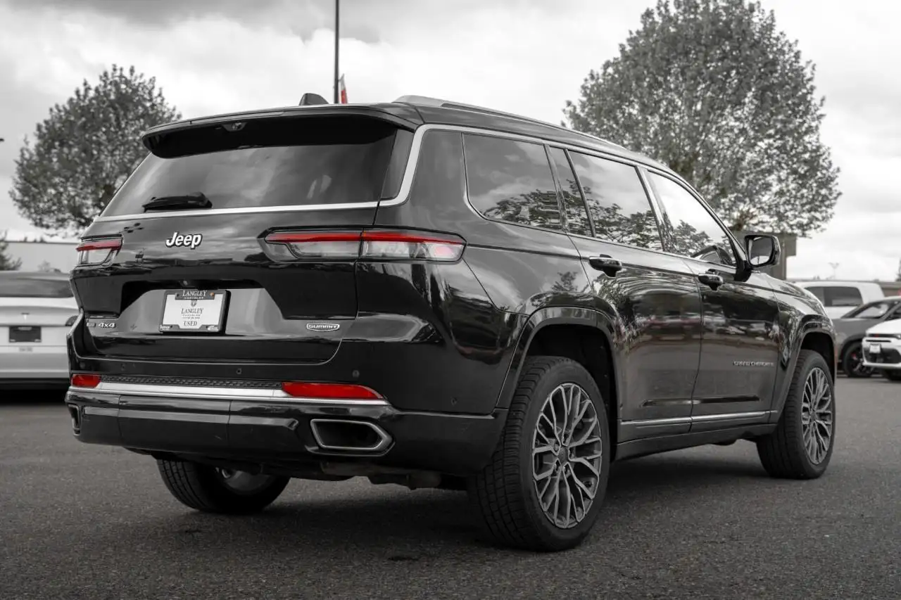 Jeep Grand Cherokee снимка Jeep Grand Cherokee