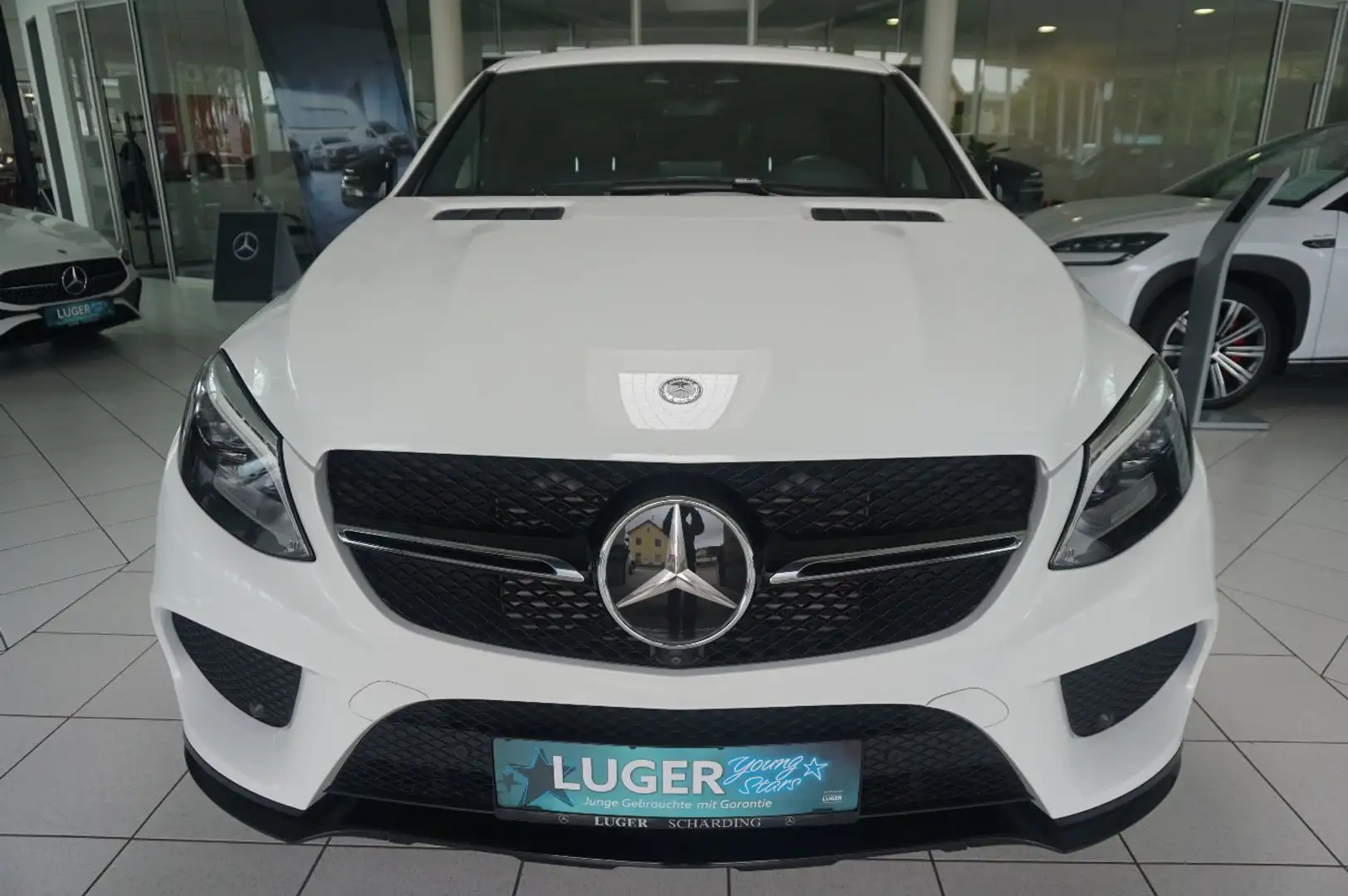 Mercedes-Benz GLE 350 d 4MATIC Coupé Distr PTS Ambi FAP  AIR Weiß - 2