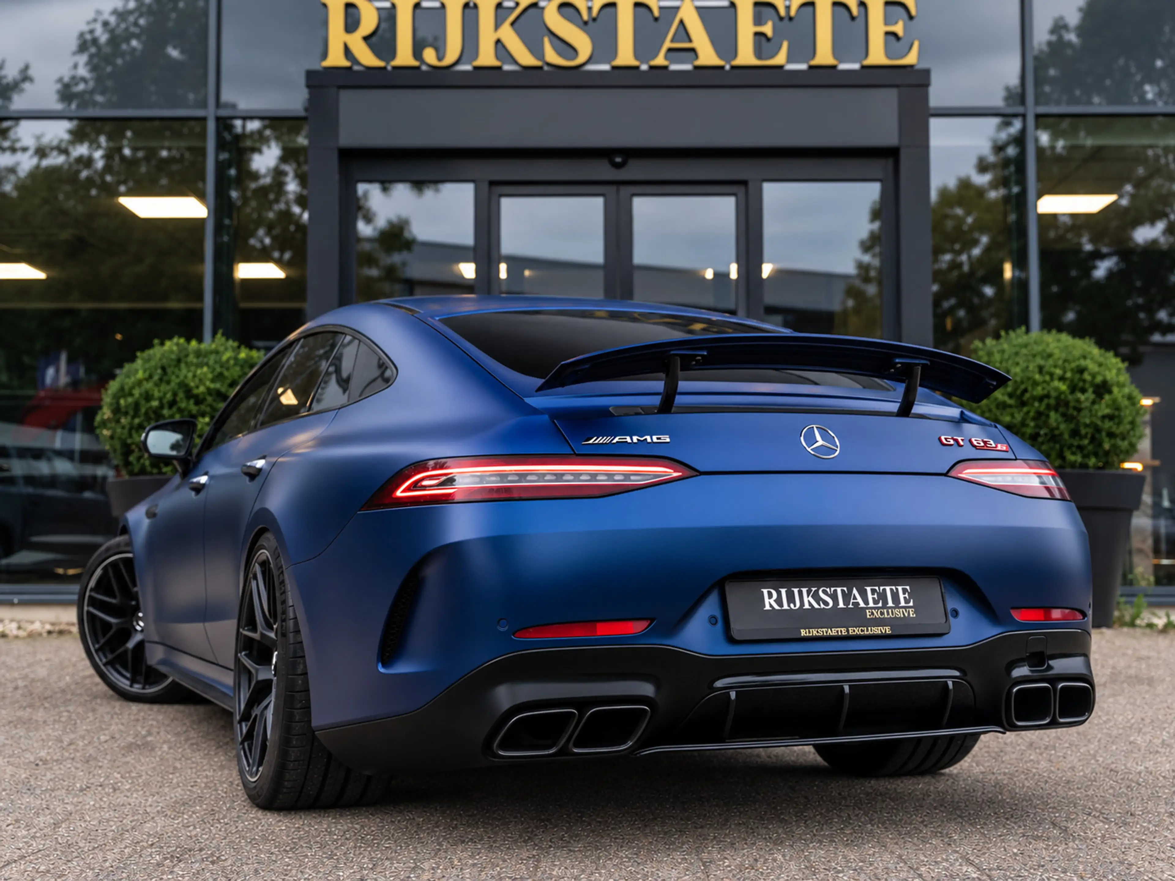 Mercedes-Benz AMG GT 4-Door Coupe AMG 63 S 4MATIC+ Premium Plus — photo 9