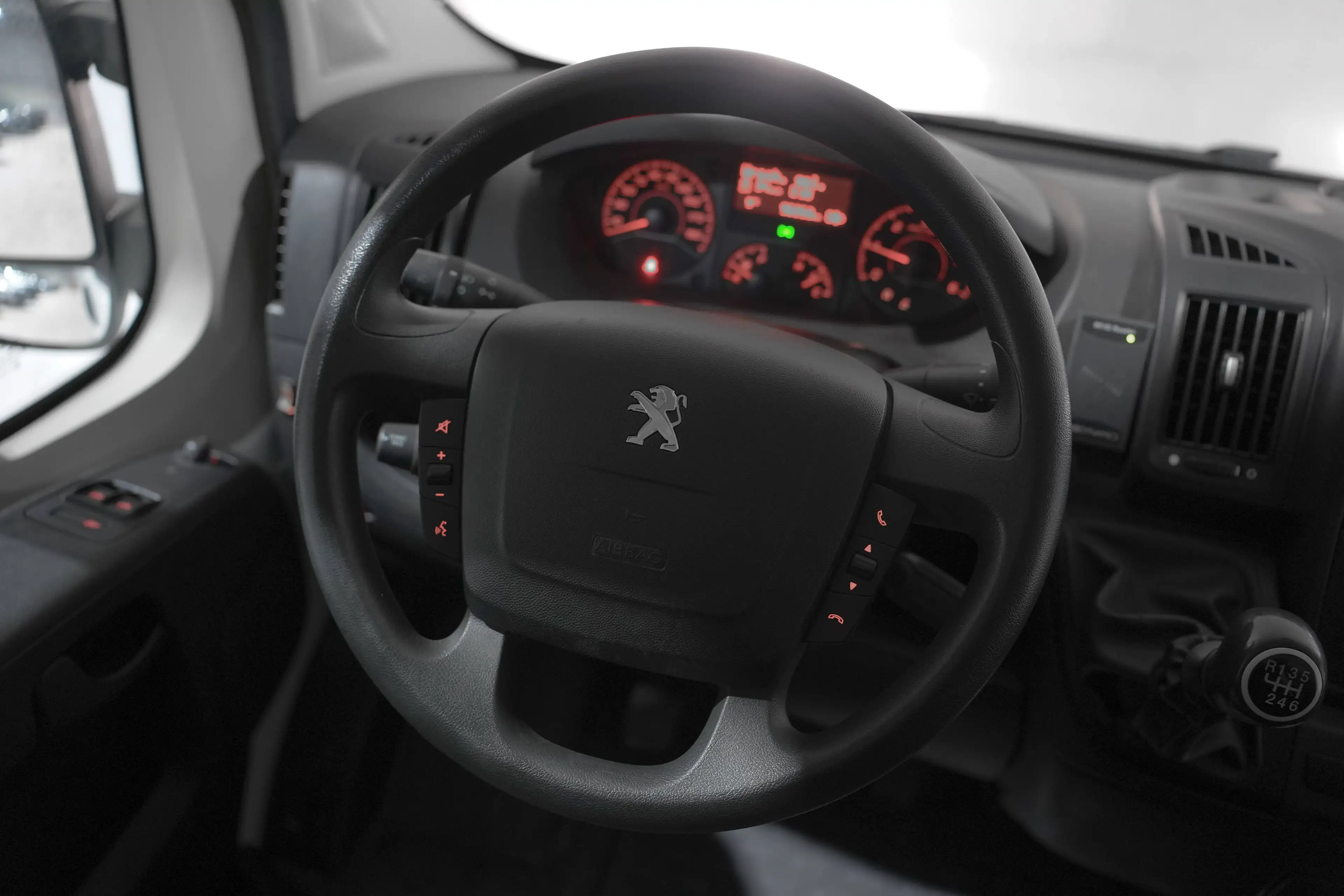 Peugeot Boxer ✖ UTILITAIRE | TVA DEDUCTIBLE | L2 H2✔ — photo 13