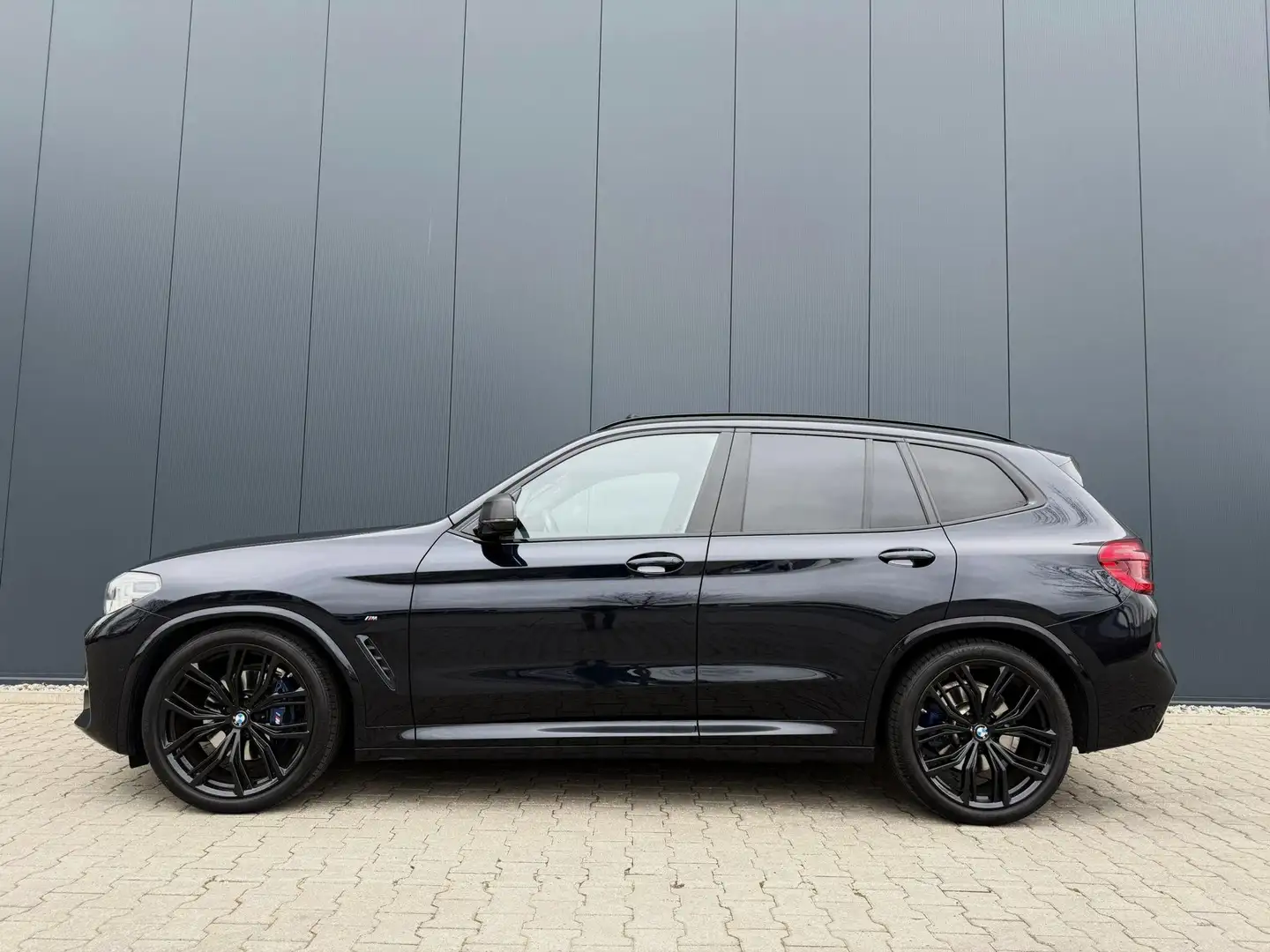 BMW X3 xDrive20i M-sport / pano / HUD / tr.hk / H&K Schwarz - 2