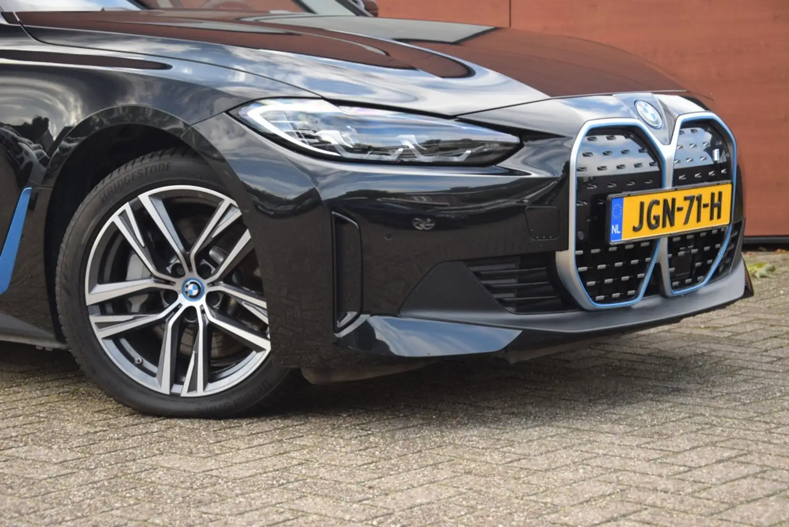BMW i4 eDrive40 84kWh Navi/LED/Camera/18Inch Noir - 2