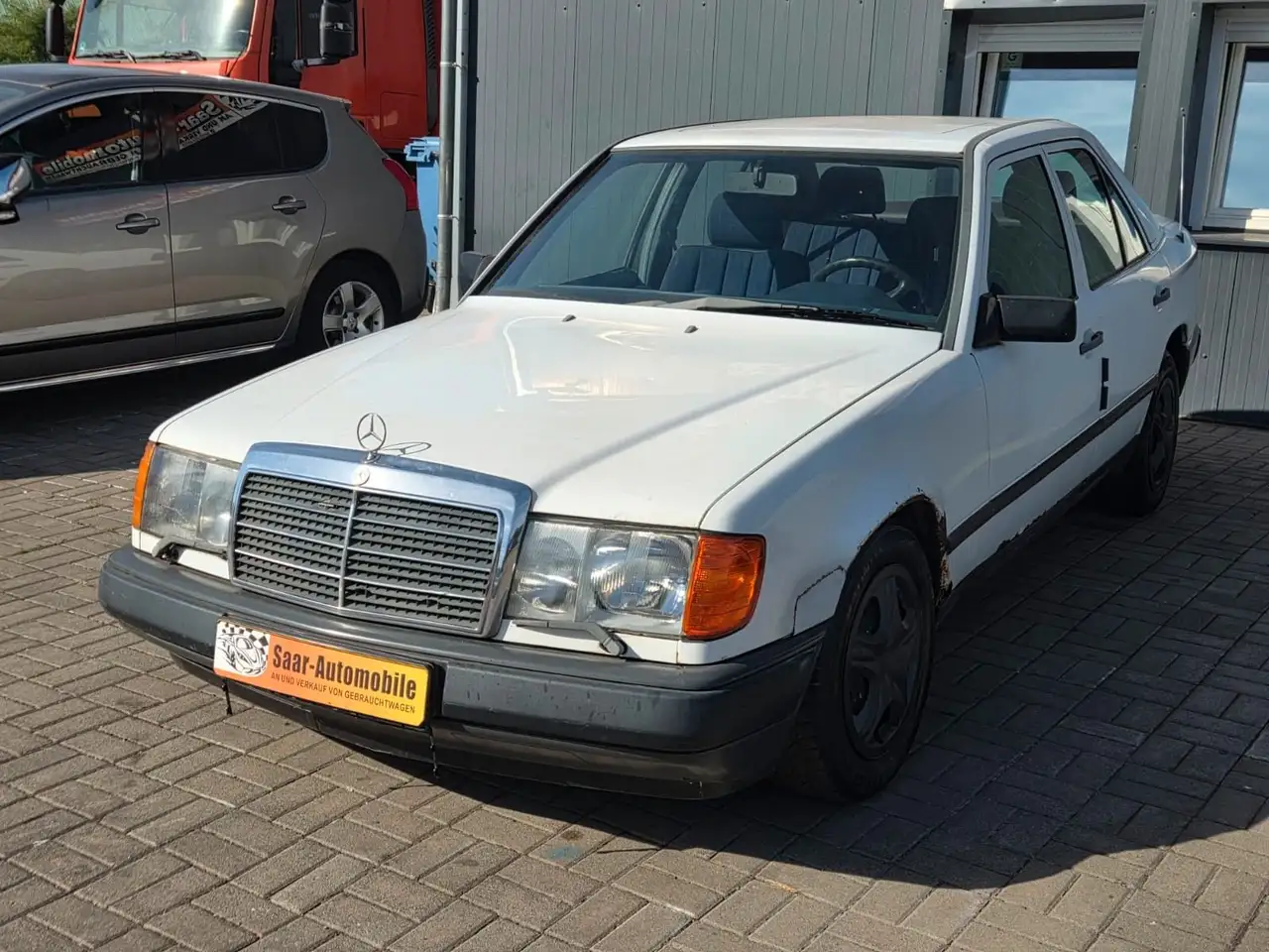 Mercedes-Benz 190 124 2.37/AUTOMATIK/RAADIO -CD, foto 3