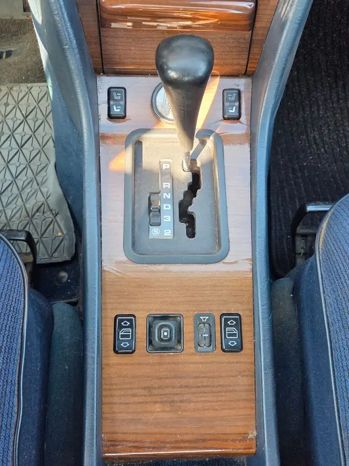 Mercedes-Benz 190 124 2.37/AUTOMATIK/RAADIO -CD, foto 8
