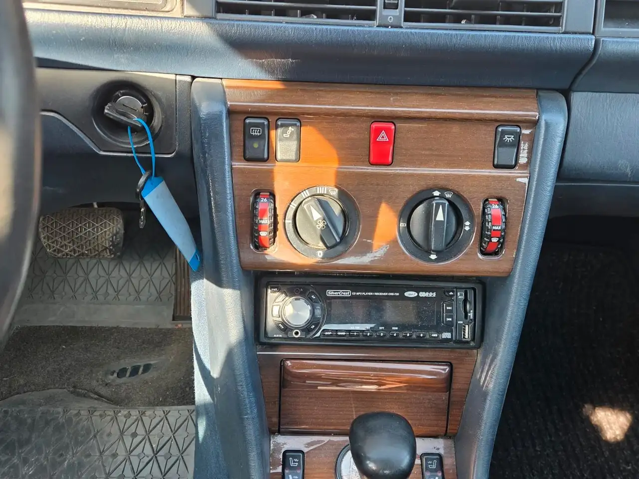 Mercedes-Benz 190 124 2.37/AUTOMATIK/RAADIO -CD, foto 10