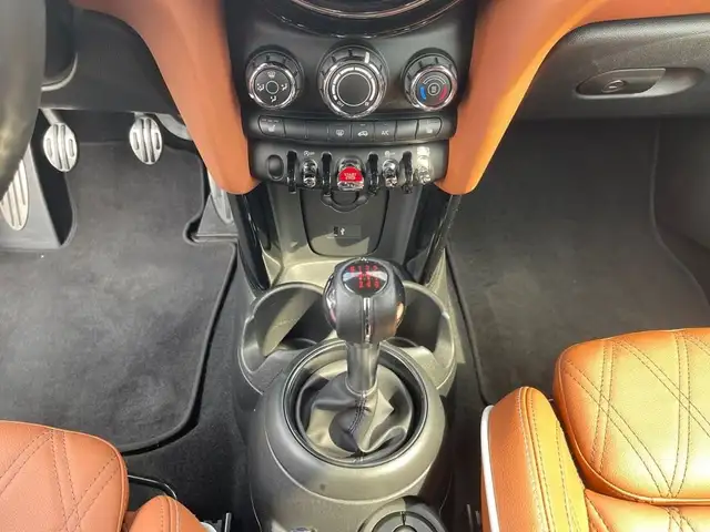 Mini Cooper Cooper view 13