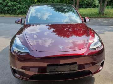 Model Y Long Range Dual Motor AWD
