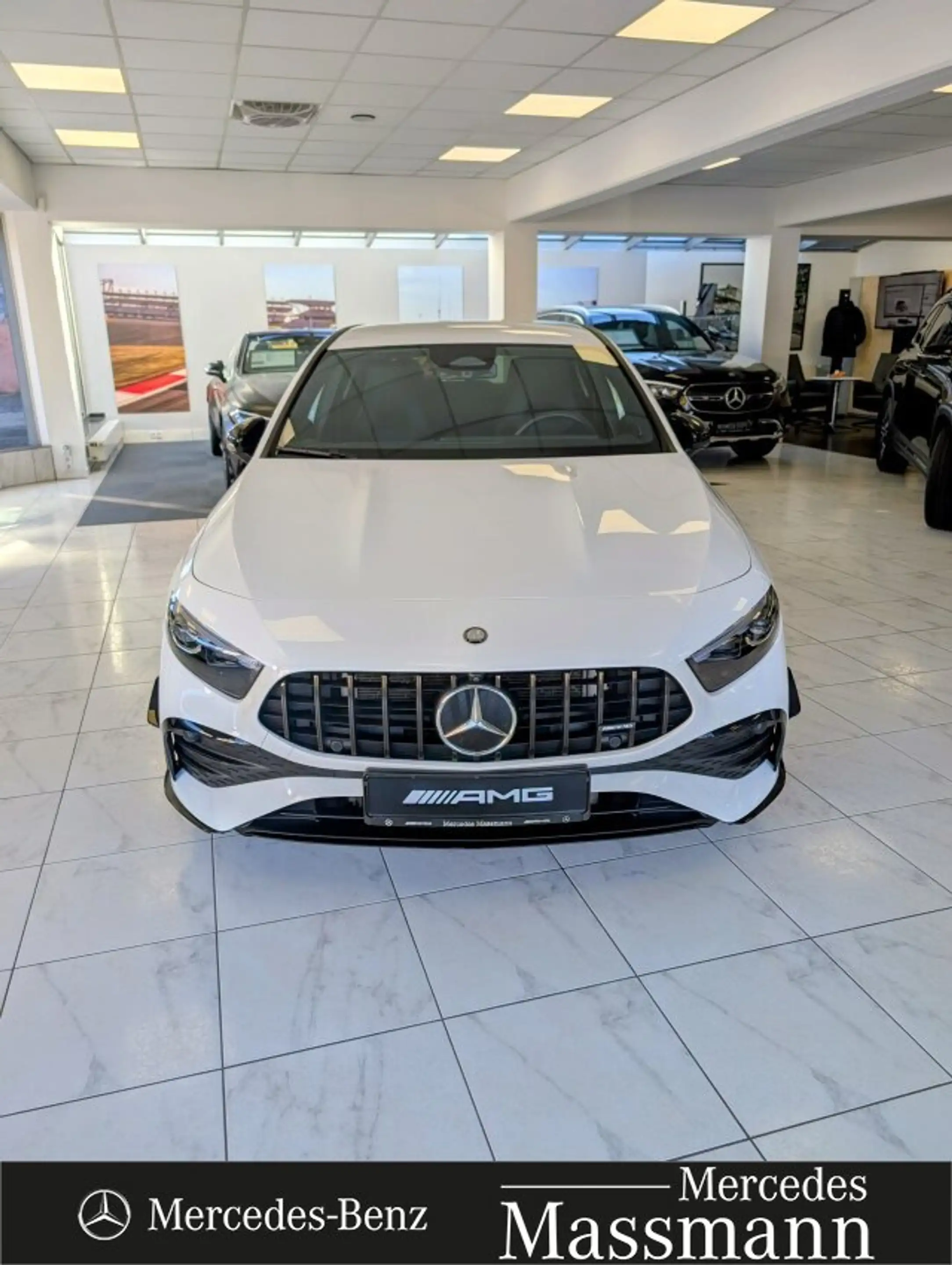Mercedes-Benz A 35 AMG A 35 AMG 4MATIC Aero Package Premium AMG Line/Navi