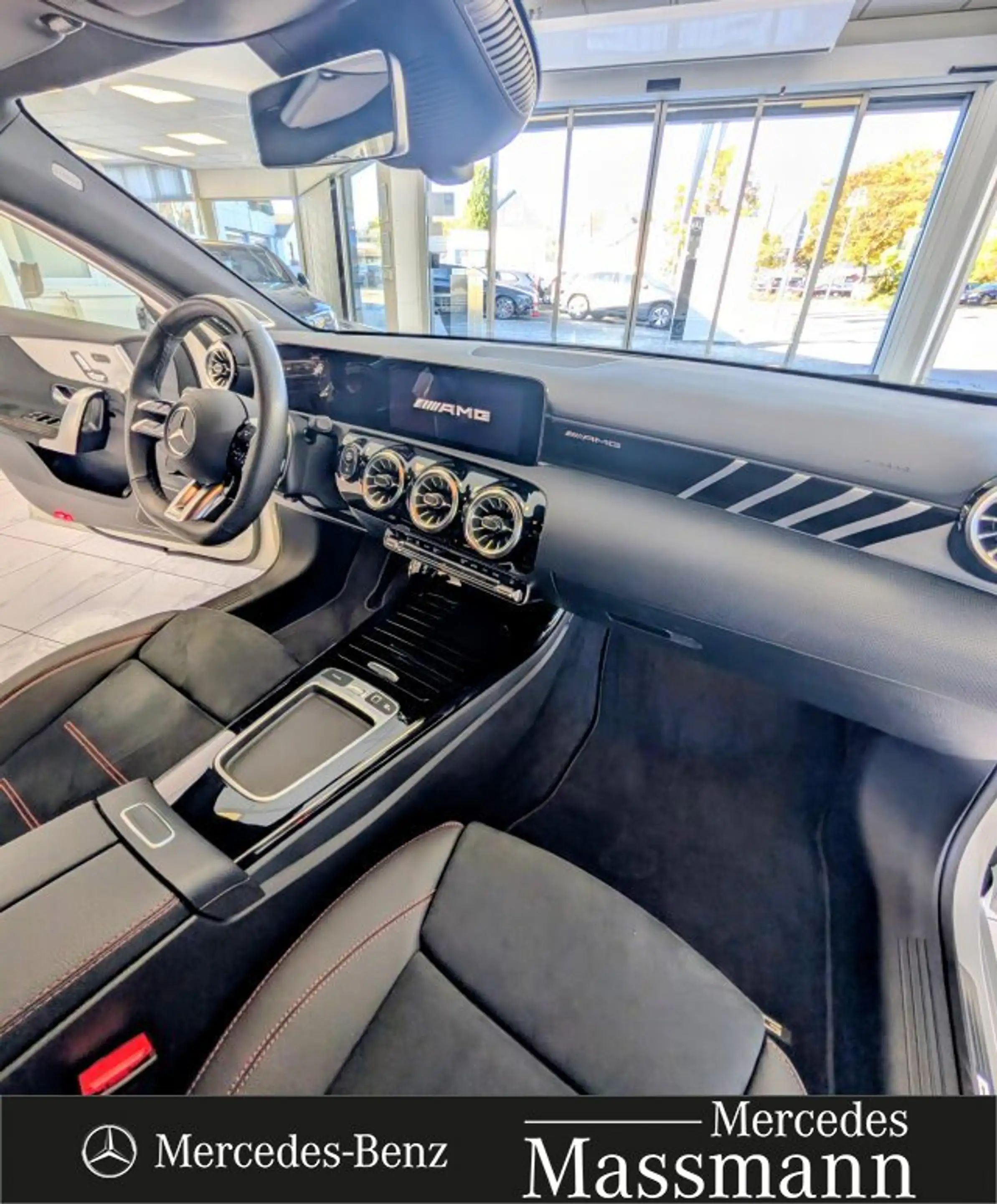 Mercedes-Benz A 35 AMG A 35 AMG 4MATIC Aero Package Premium AMG Line/Navi — photo 12