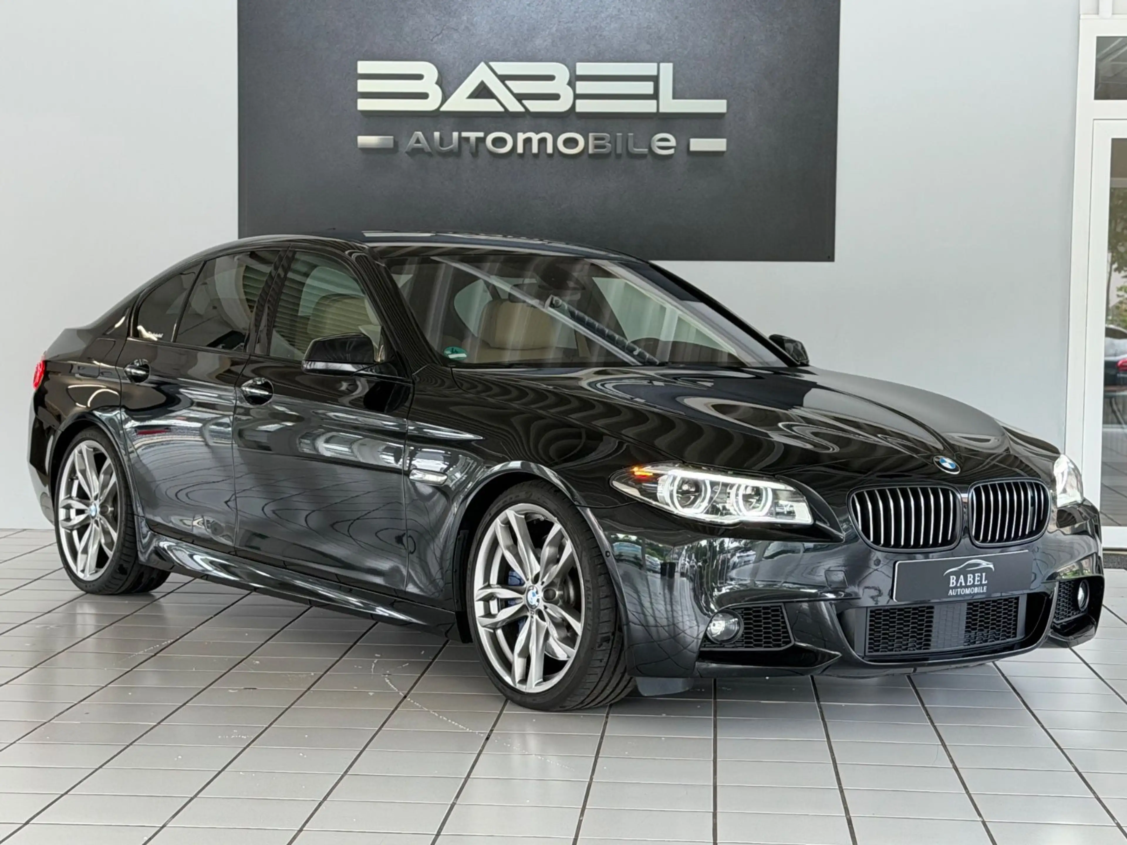 BMW 550 i M Paket xDrive Softcl. 360° Memory Nacht.
