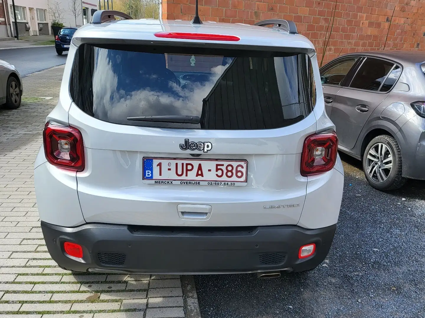 Jeep Renegade 1.3 GSE T4 150 ch BVR6 Limited Zilver - 2