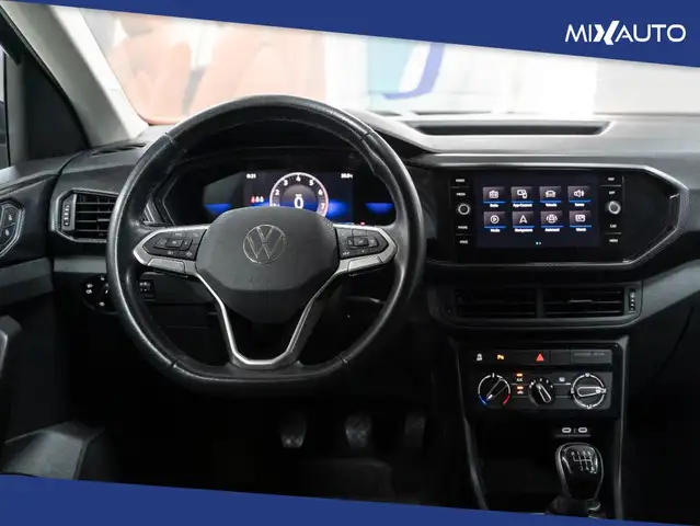 Volkswagen T-Cross view 11