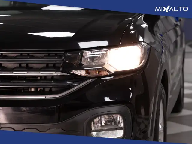 Volkswagen T-Cross view 10