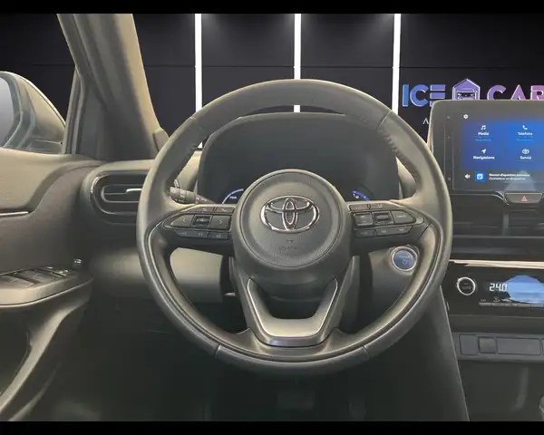 Toyota Yaris Cross view 11
