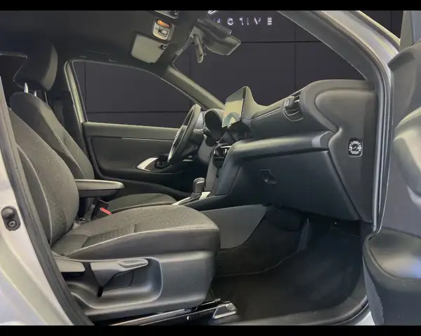 Toyota Yaris Cross view 17